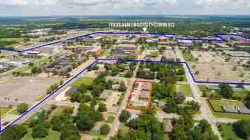 featured image of 2400 Bryan St