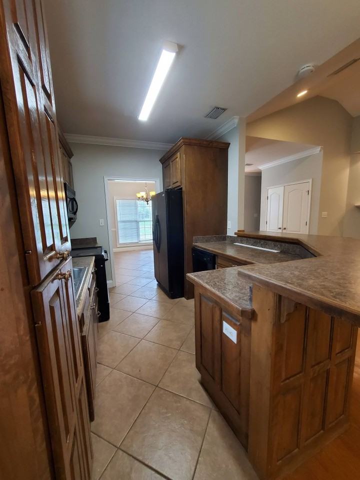 3815 Napa Dr - Photo 5 of 18