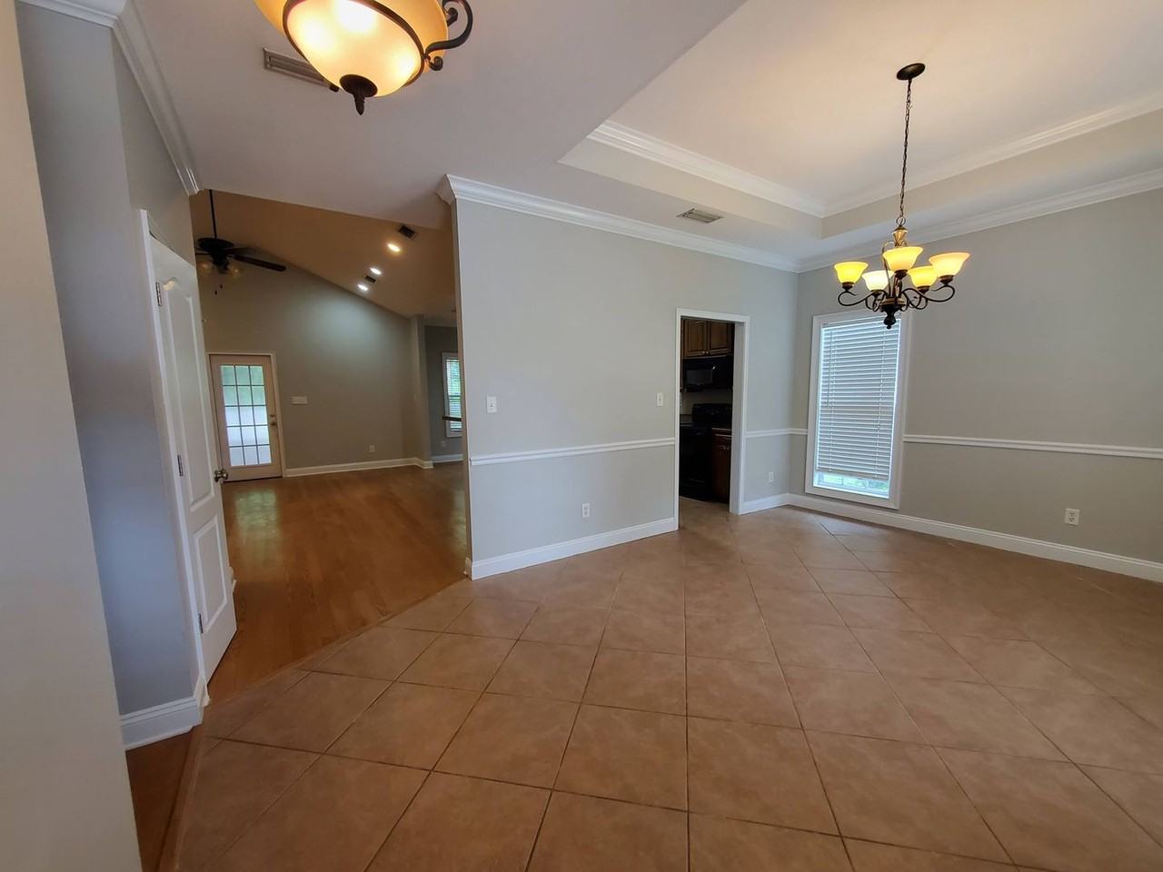3815 Napa Dr - Photo 7 of 18