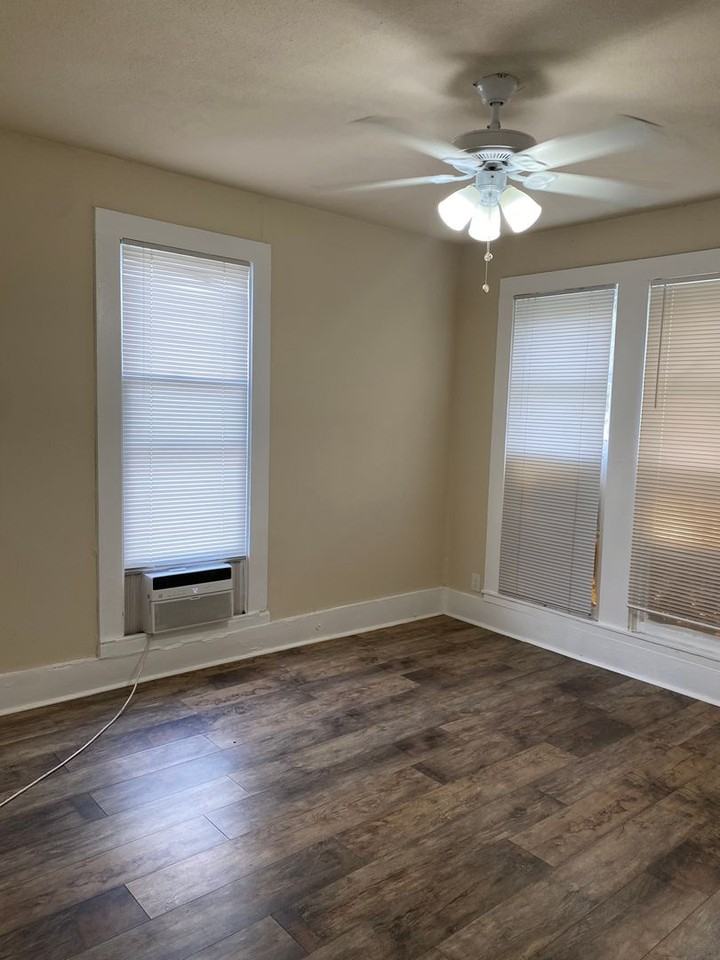 340 Dorie St - Photo 2 of 9