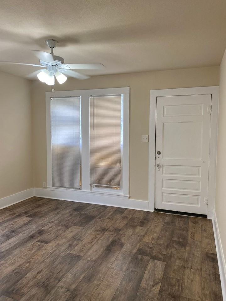 340 Dorie St - Photo 3 of 9