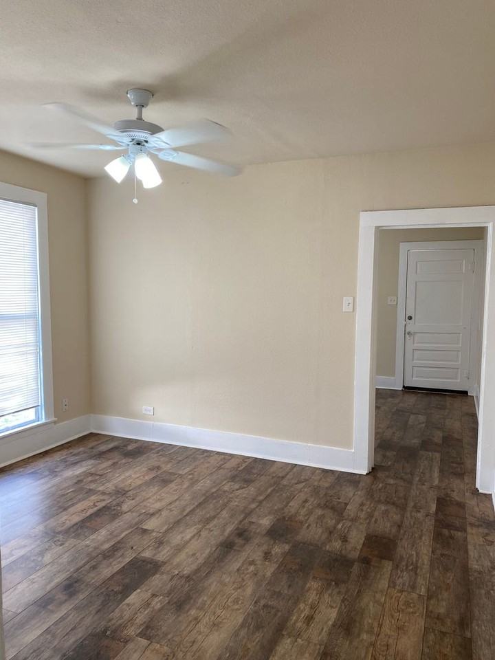 340 Dorie St - Photo 5 of 9