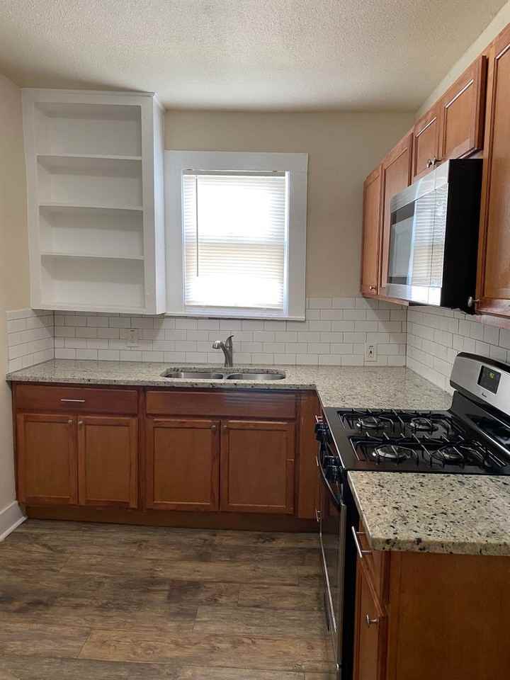 340 Dorie St - Photo 7 of 9