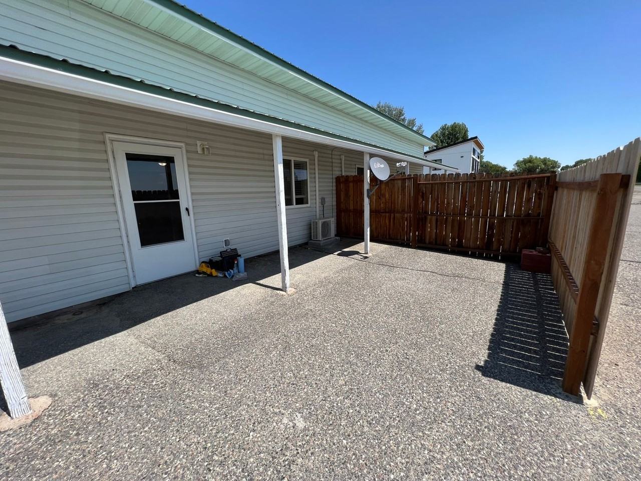 4850 Riverview Rd. - Photo 3 of 33