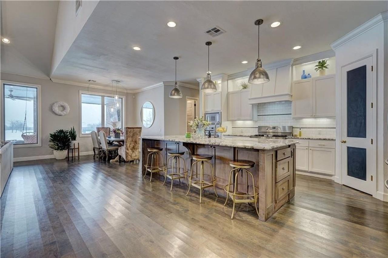 321 Nw 155th St - Photo 6 of 36