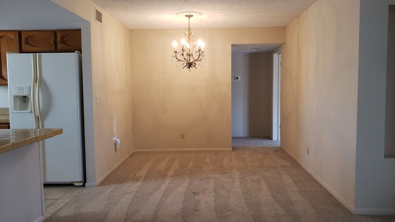 16212 E Carmel Dr - Photo 7 of 13