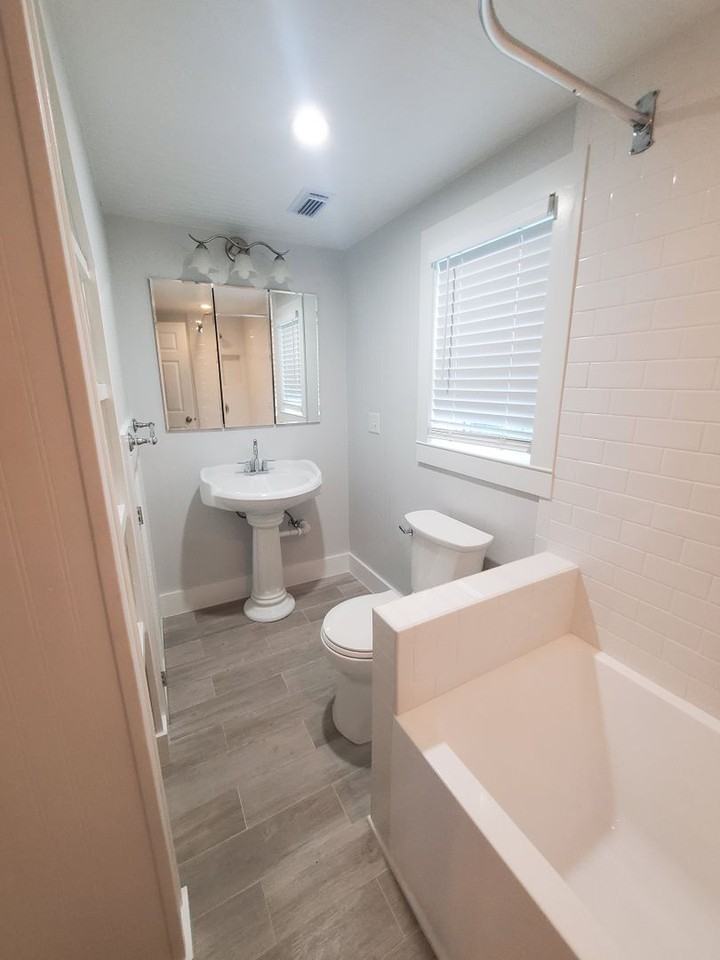 1613 17th St - Photo 7 of 19