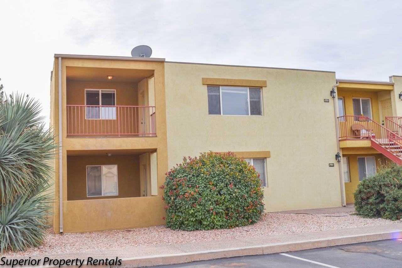 Desert Breeze Condo - DMT - Photo 2 of 16