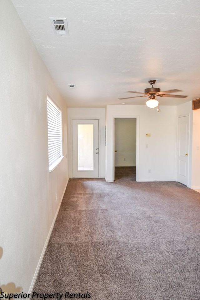 Desert Breeze Condo - DMT - Photo 3 of 16