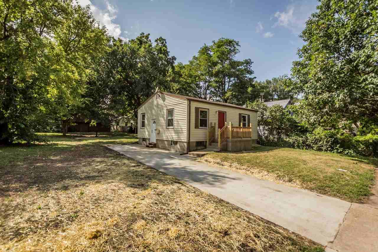 3206 Bowdoin St - Photo 2 of 16