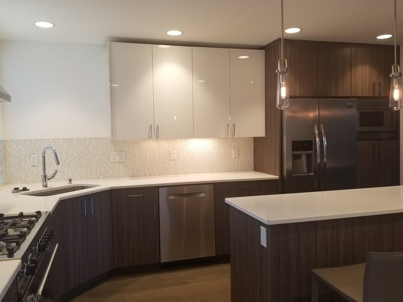 136 107th Ave Se - Photo 3 of 25