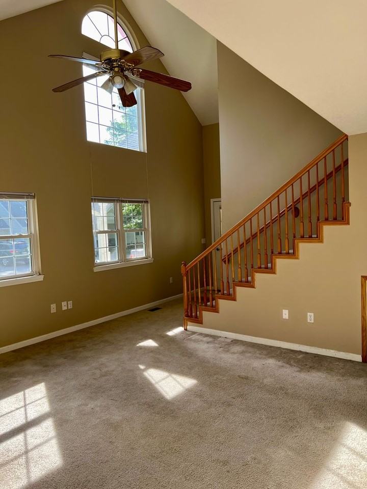 54 Hidden Pines Ct - Photo 2 of 11