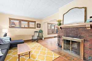 featured image of 1219 E 5th St