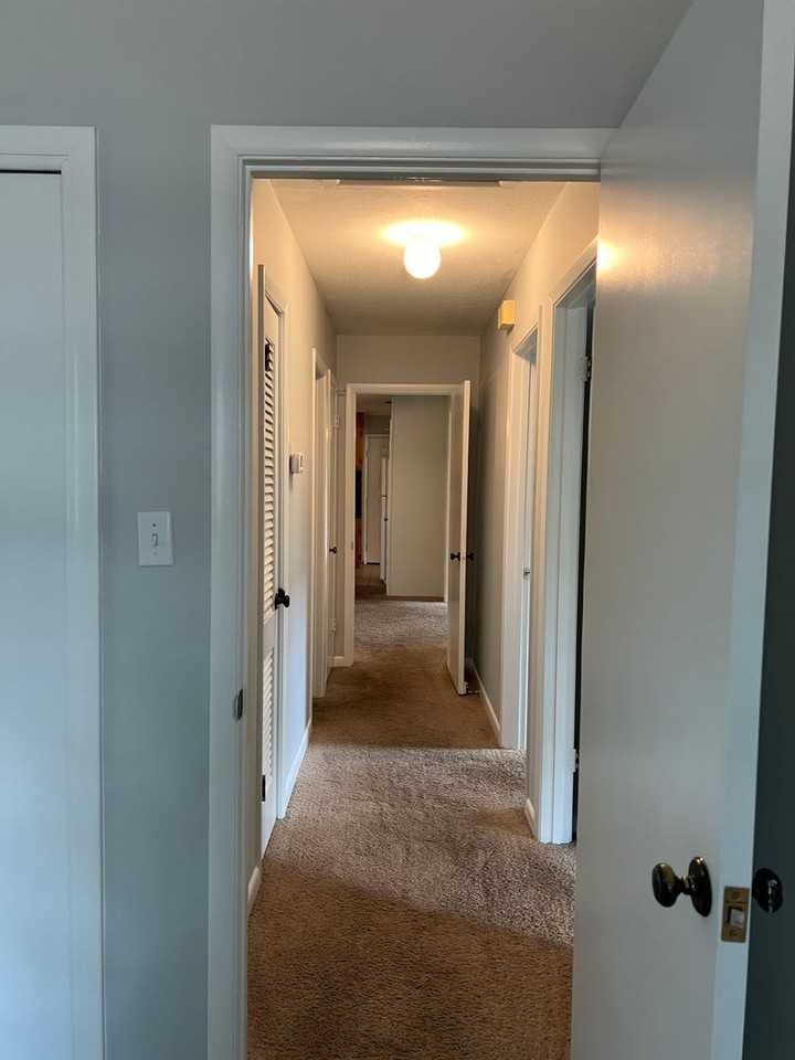 205 Morgan Ln - Photo 5 of 24