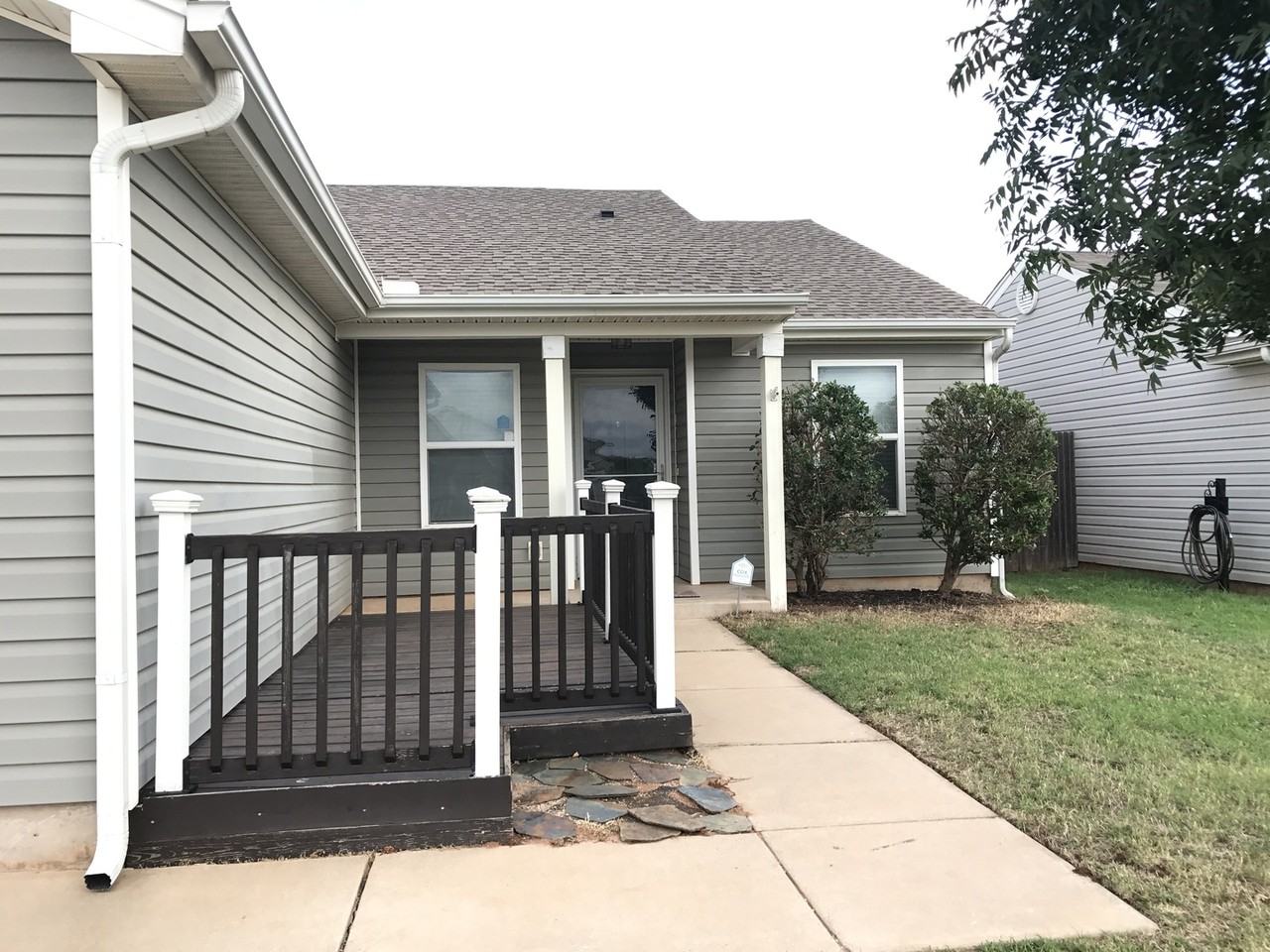 1809 Nw 146th Ter - Photo 2 of 17