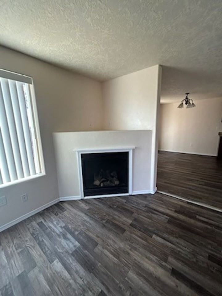 500 4th Ave - Photo 3 of 9