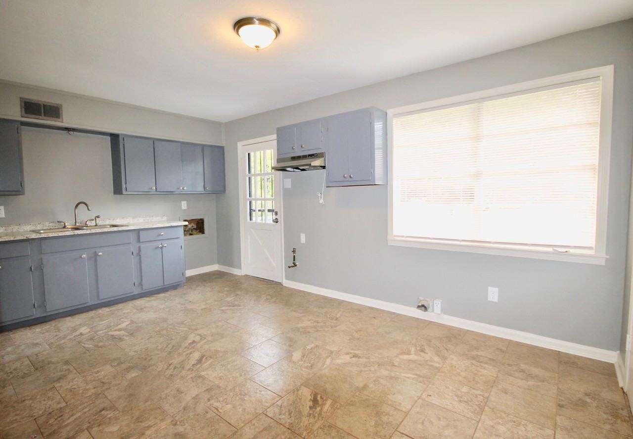 4200 Arrow Rd - Photo 6 of 10