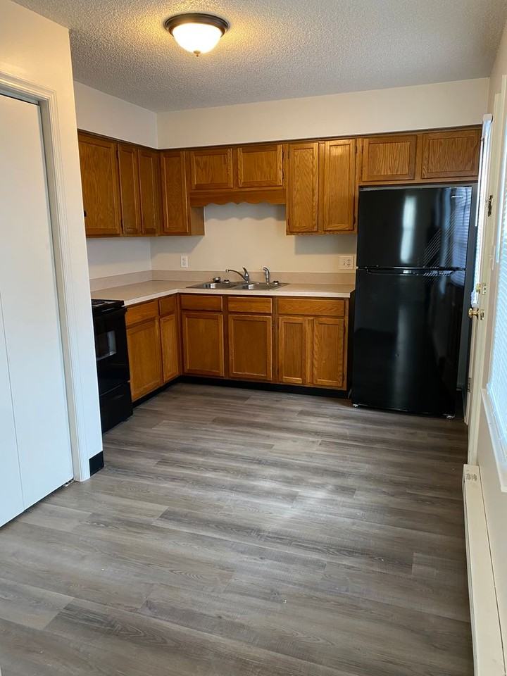 3150 Lee Hwy Apt 101 - Photo 2 of 7