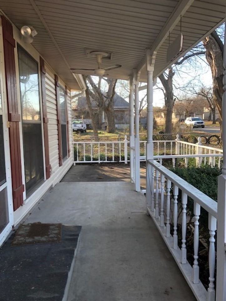 1624 E Mulberry St - Photo 2 of 16