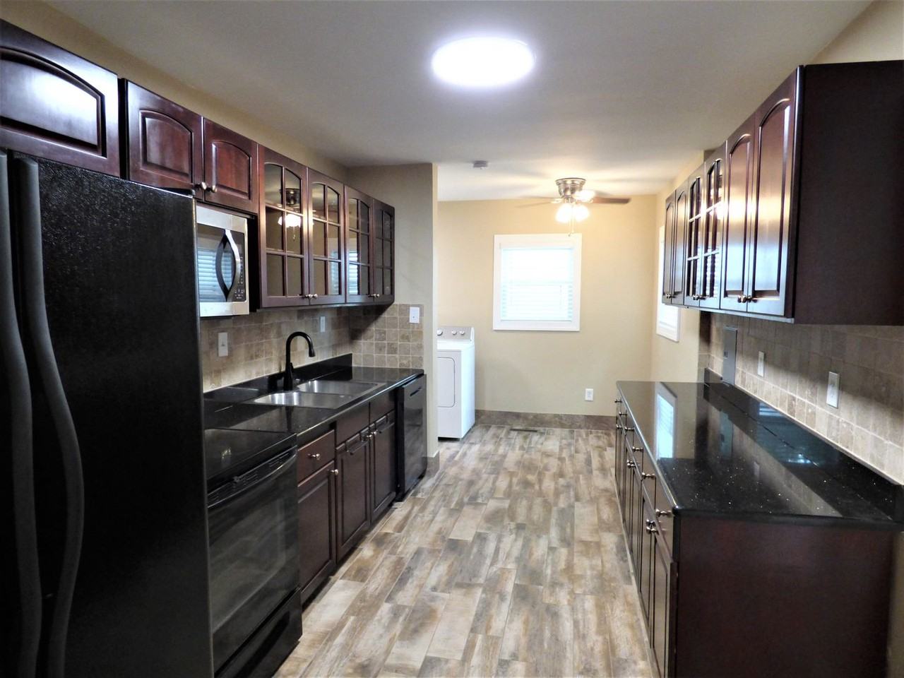 725 9th Avenue South - Photo 6 of 12