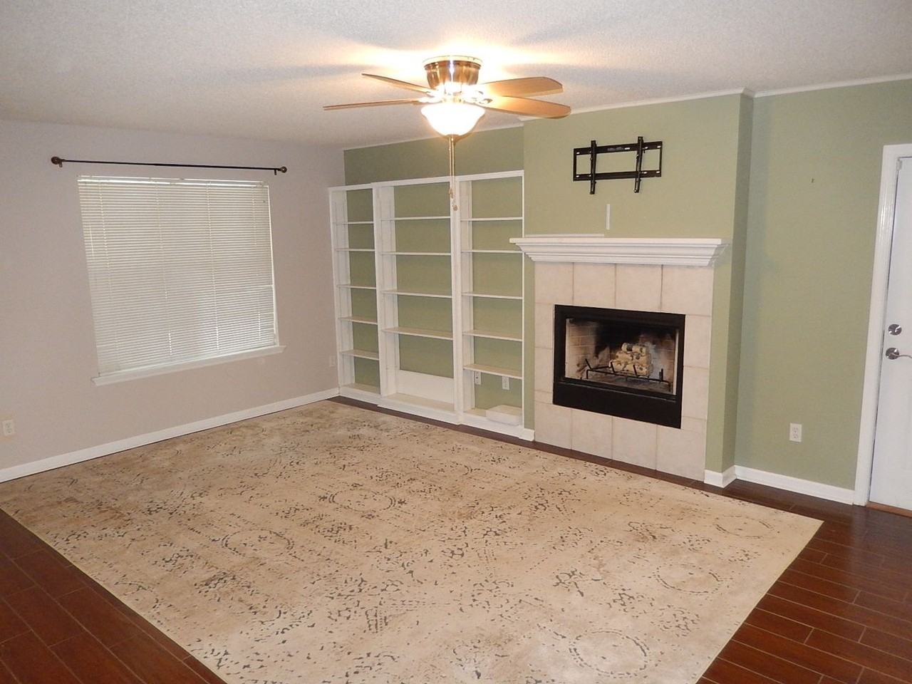 494 Concord Rd - Photo 3 of 24