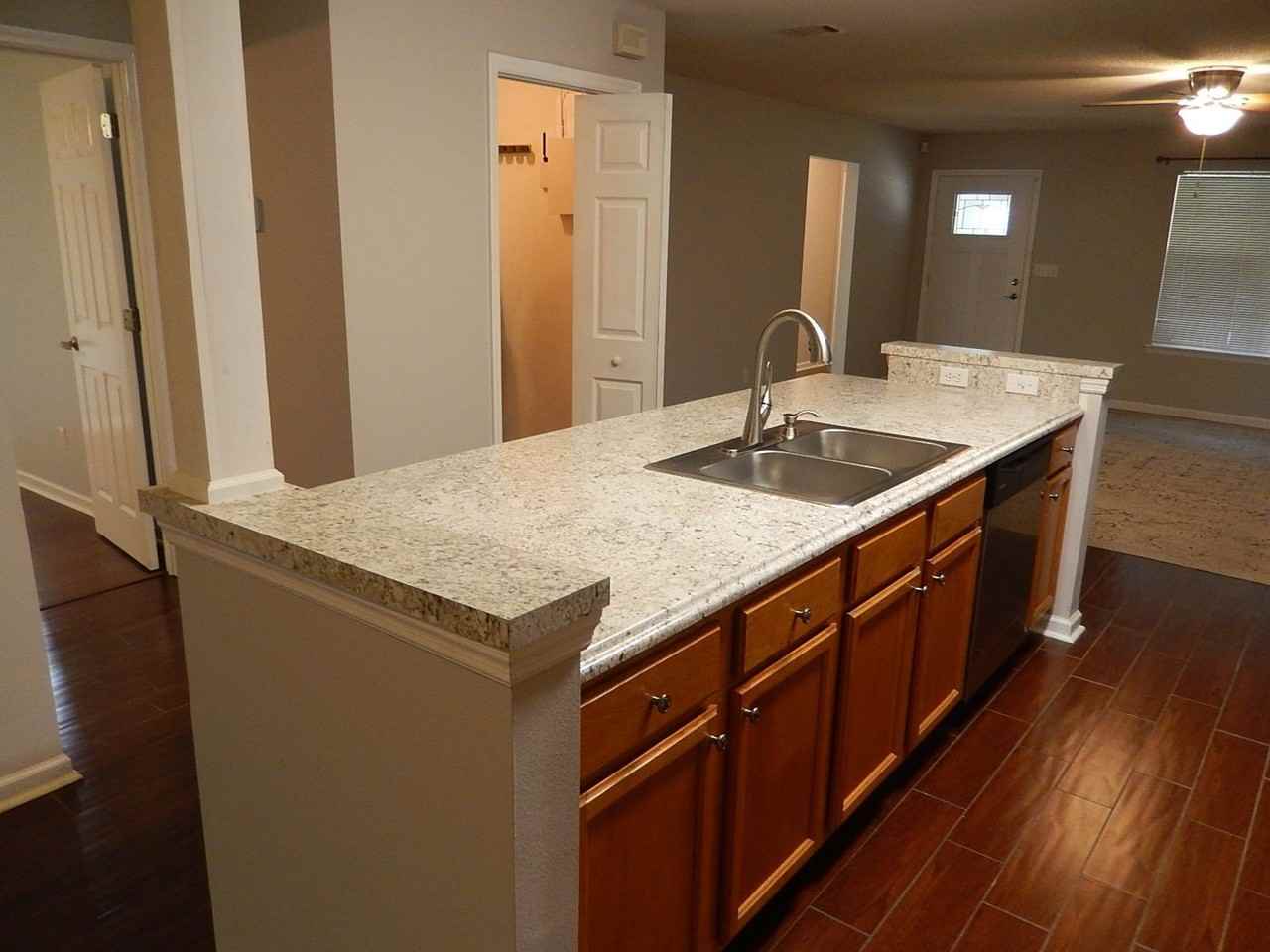 494 Concord Rd - Photo 7 of 24