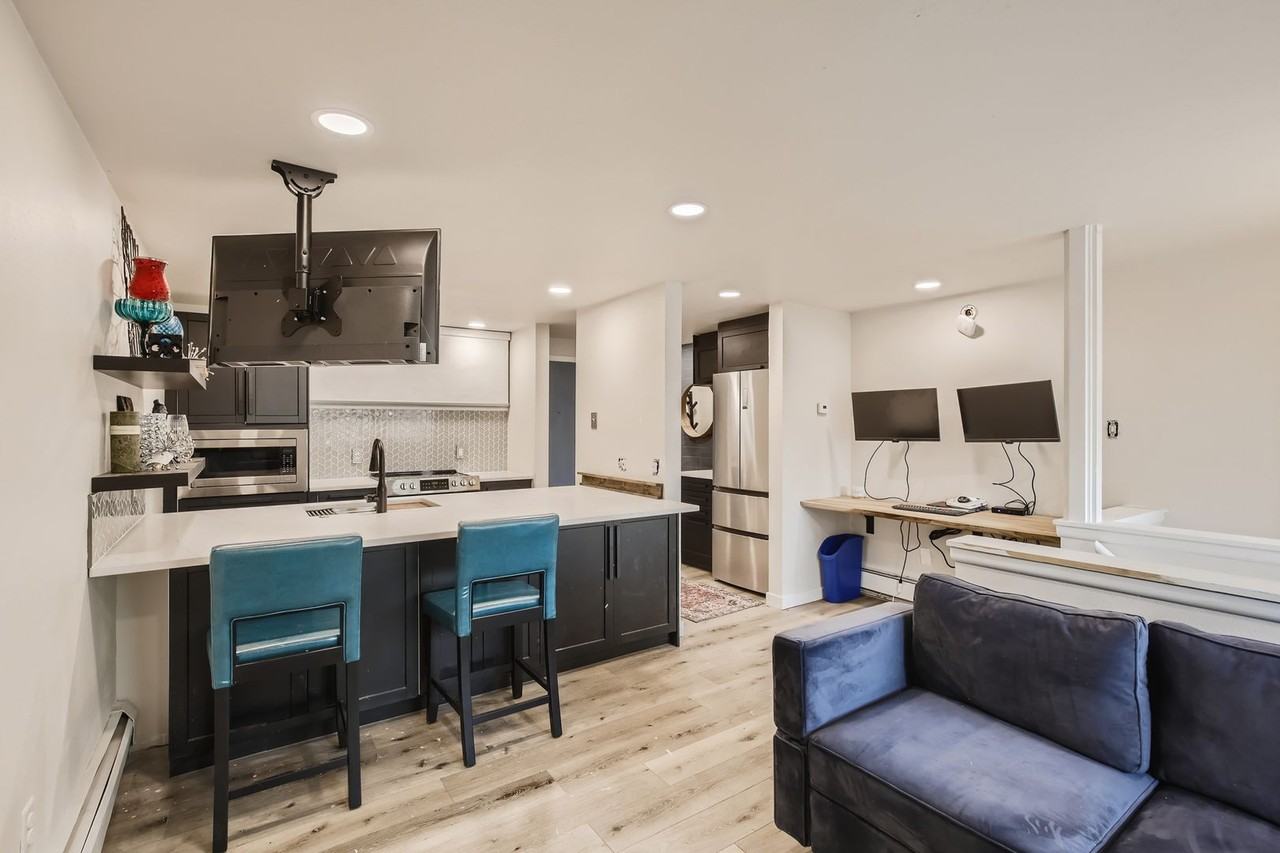 1842 Canyon Boulevard #107 - Photo 5 of 27