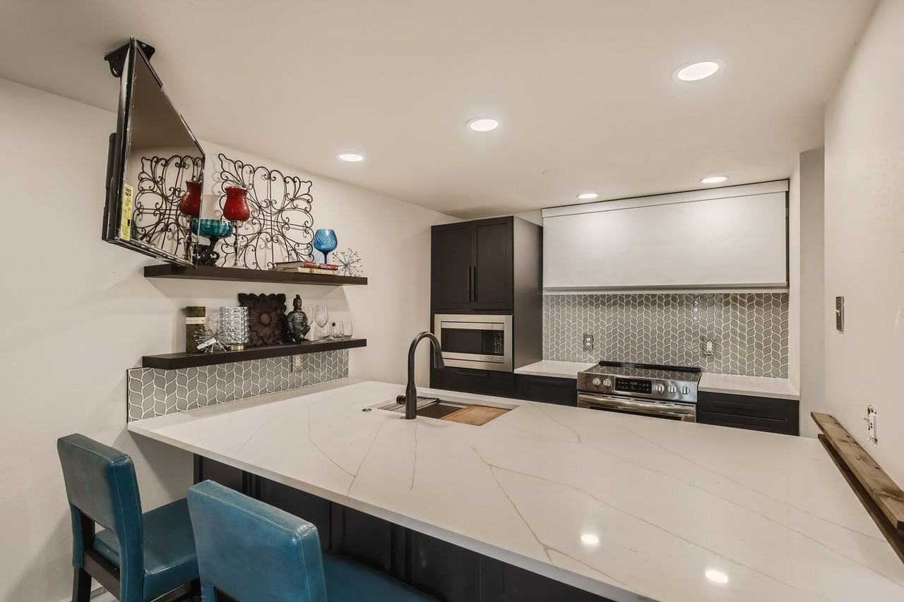 1842 Canyon Boulevard #107 - Photo 7 of 27