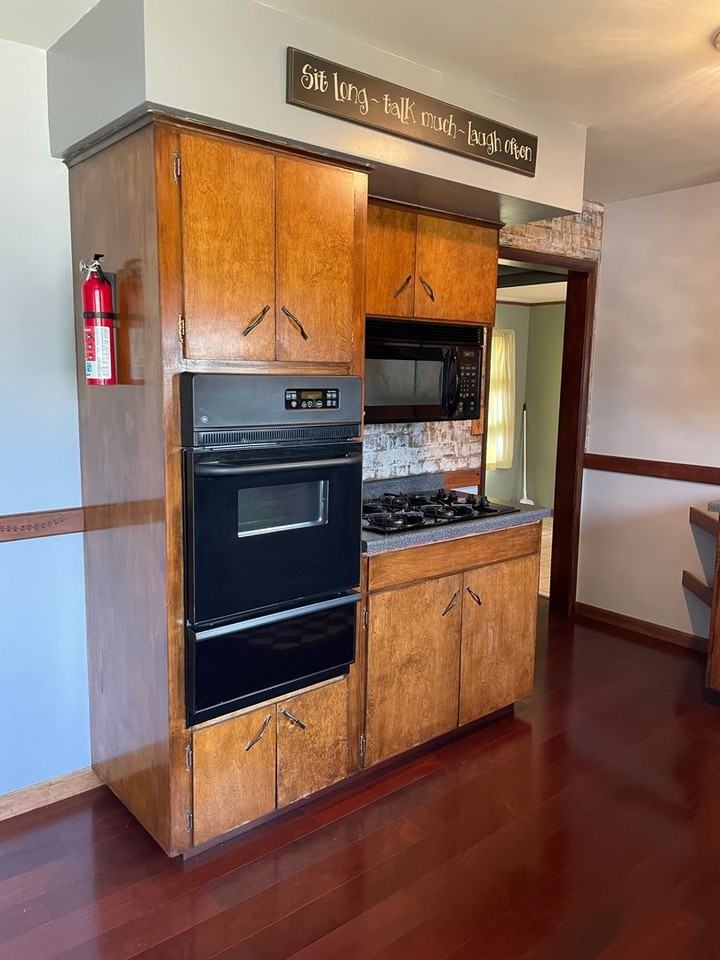 504 17th Ave - Photo 2 of 10