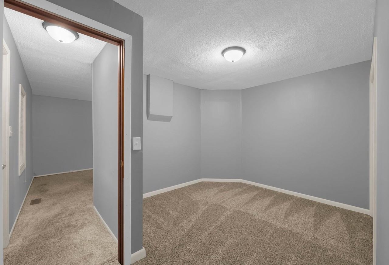 517 State St - Photo 6 of 9