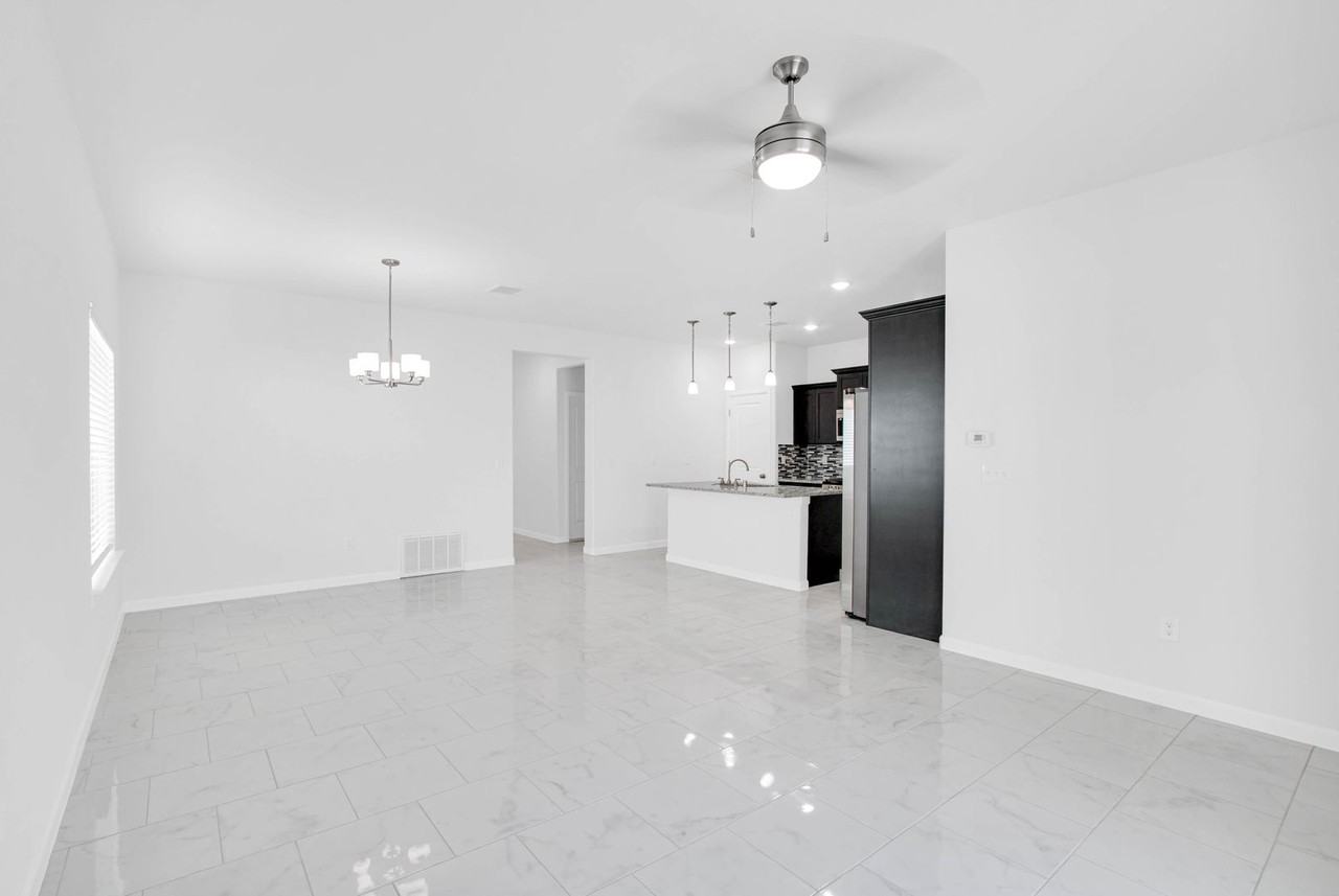 912 Brass Hill Ave - Photo 2 of 23
