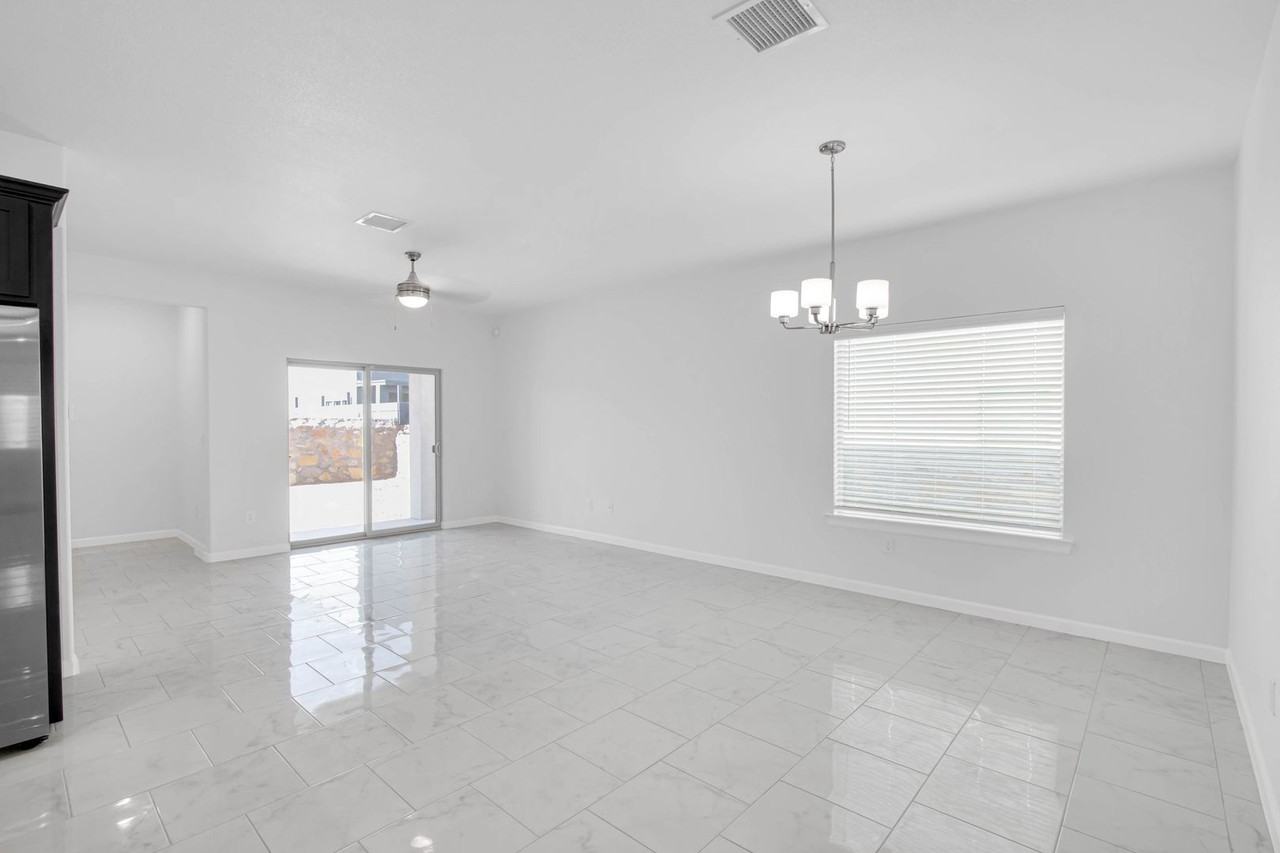 912 Brass Hill Ave - Photo 3 of 23