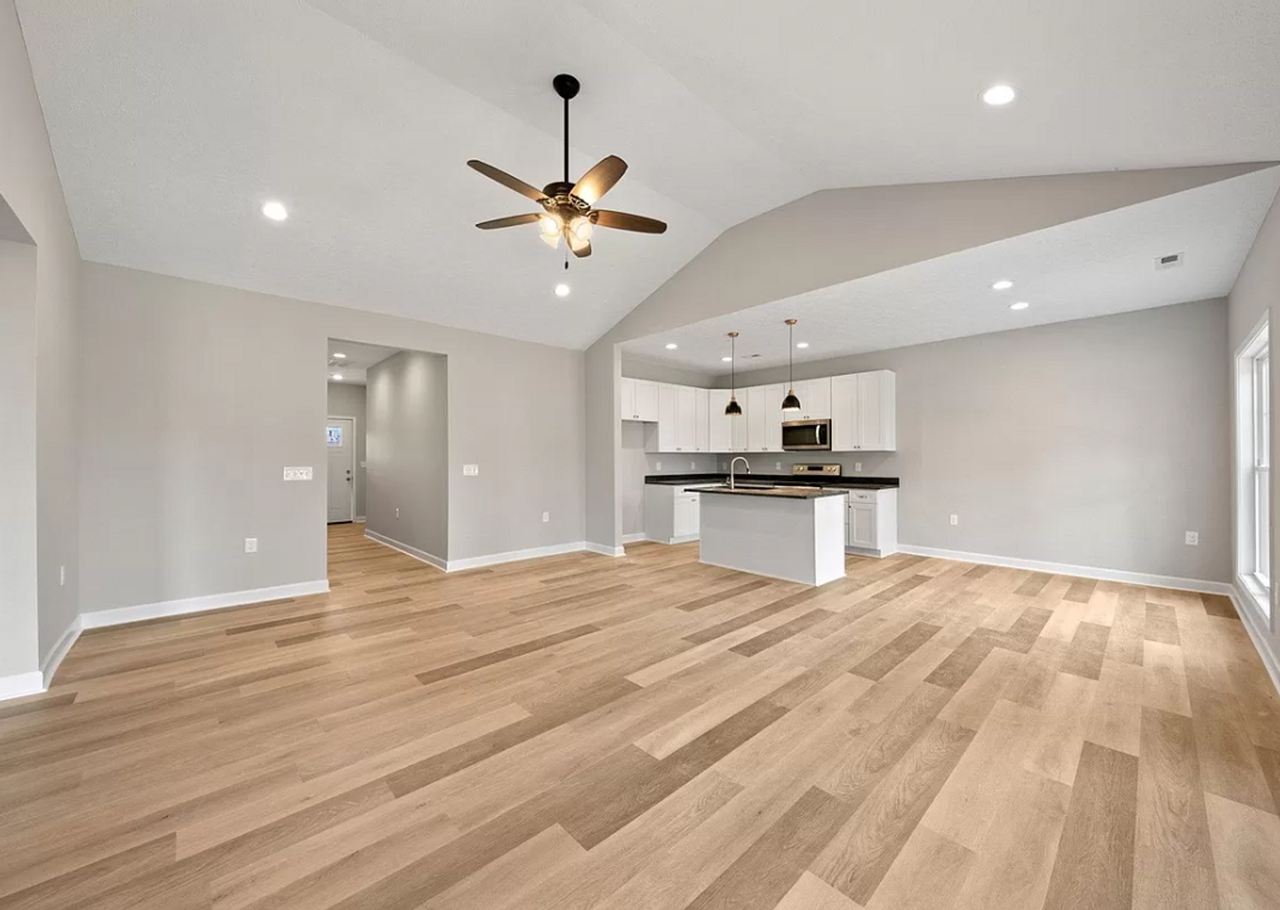 2640 Cedrus Ave - Photo 5 of 24