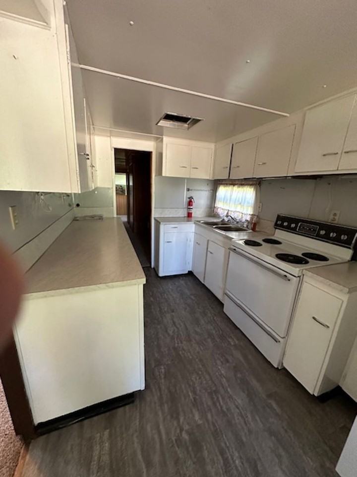 5104 Knox Butte Rd E - Photo 3 of 8