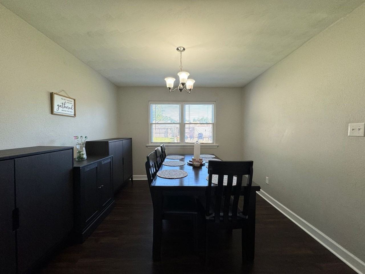 3104 Guenevere Dr - Photo 4 of 18