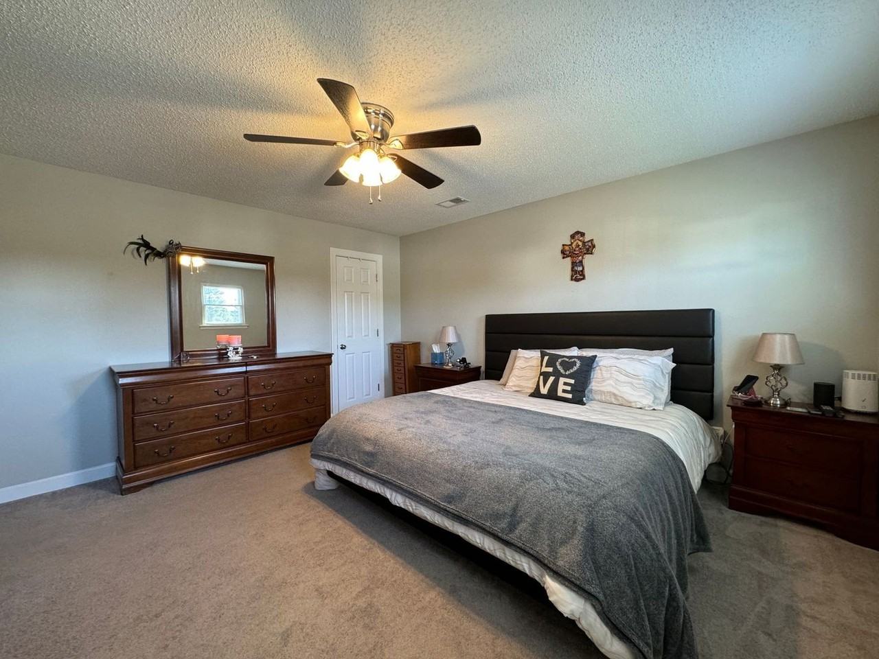 3104 Guenevere Dr - Photo 7 of 18