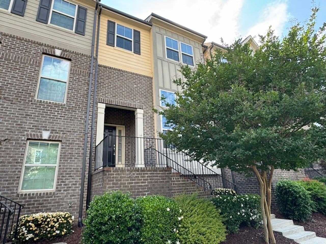 547 Old Mill Village Dr - Photo 2 of 30