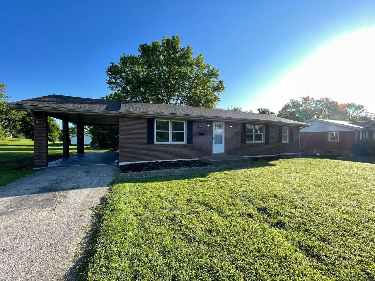 1584 Greenland Park Cir - Photo 2 of 17
