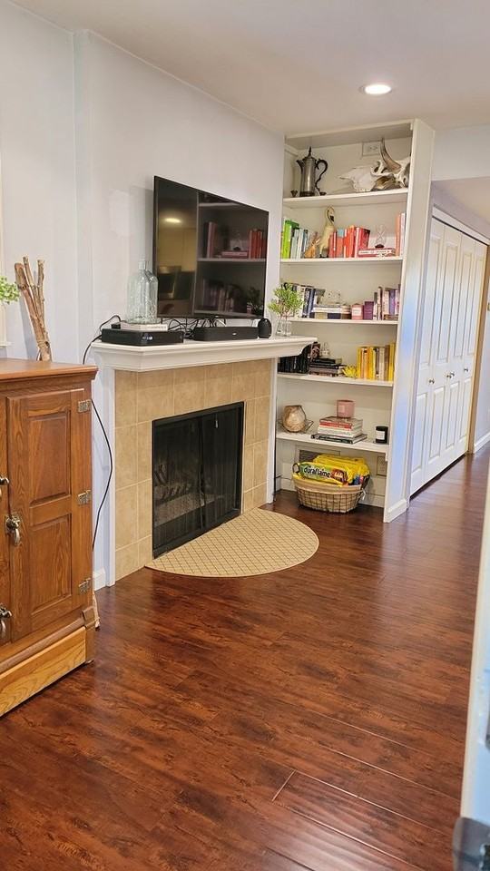 1937 Olmo Way - Photo 4 of 25