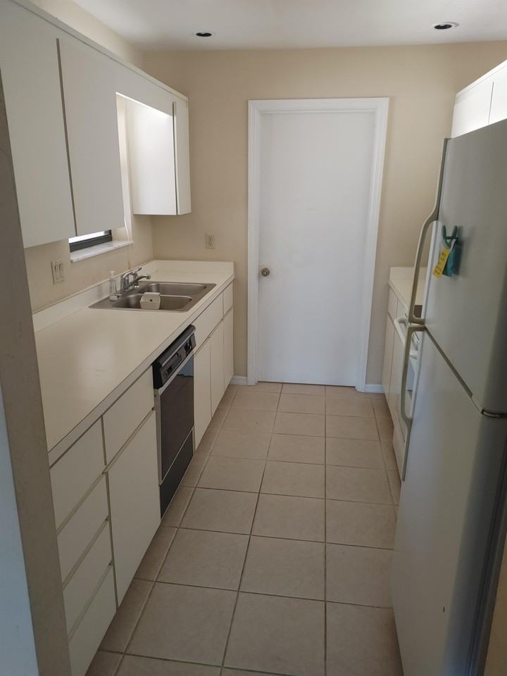 65 East Hartford Street - Photo 2 of 8