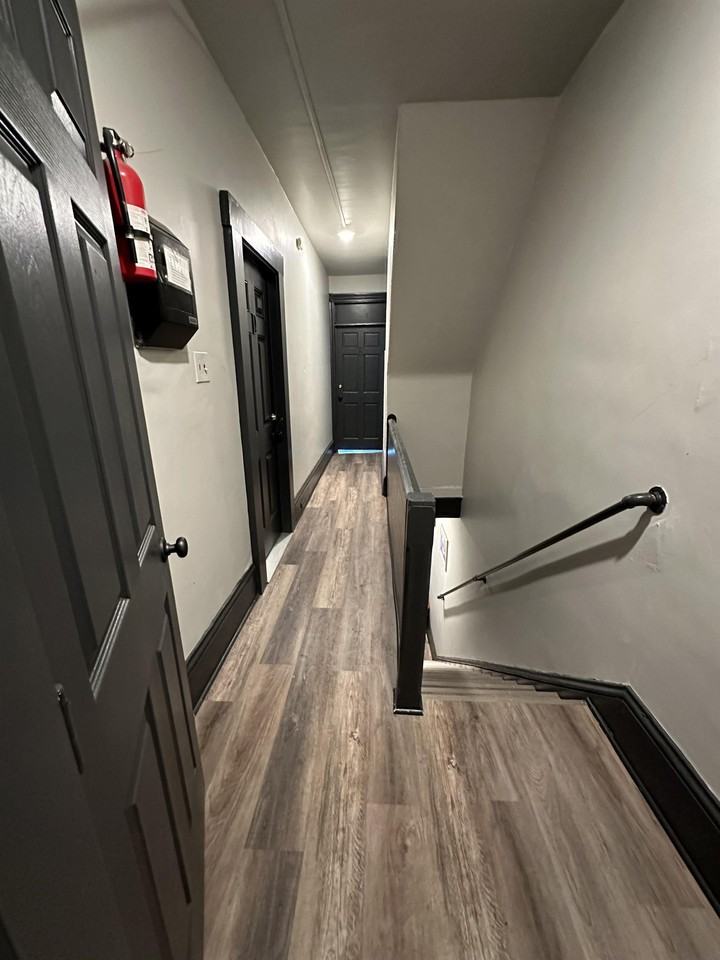 25 South Ann Street - Photo 7 of 31