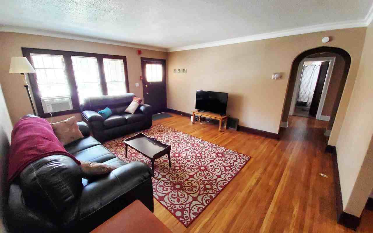 Taylor - 1243 1st Street SW - Photo 2 of 19