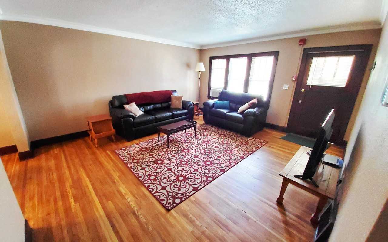 Taylor - 1243 1st Street SW - Photo 4 of 19