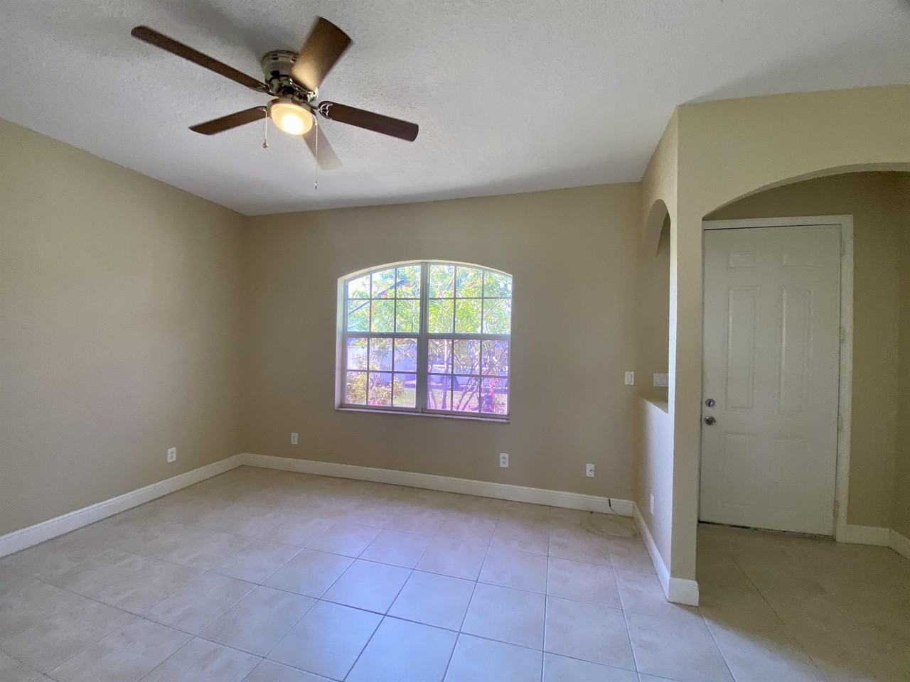 Anita 9322** - Photo 3 of 11