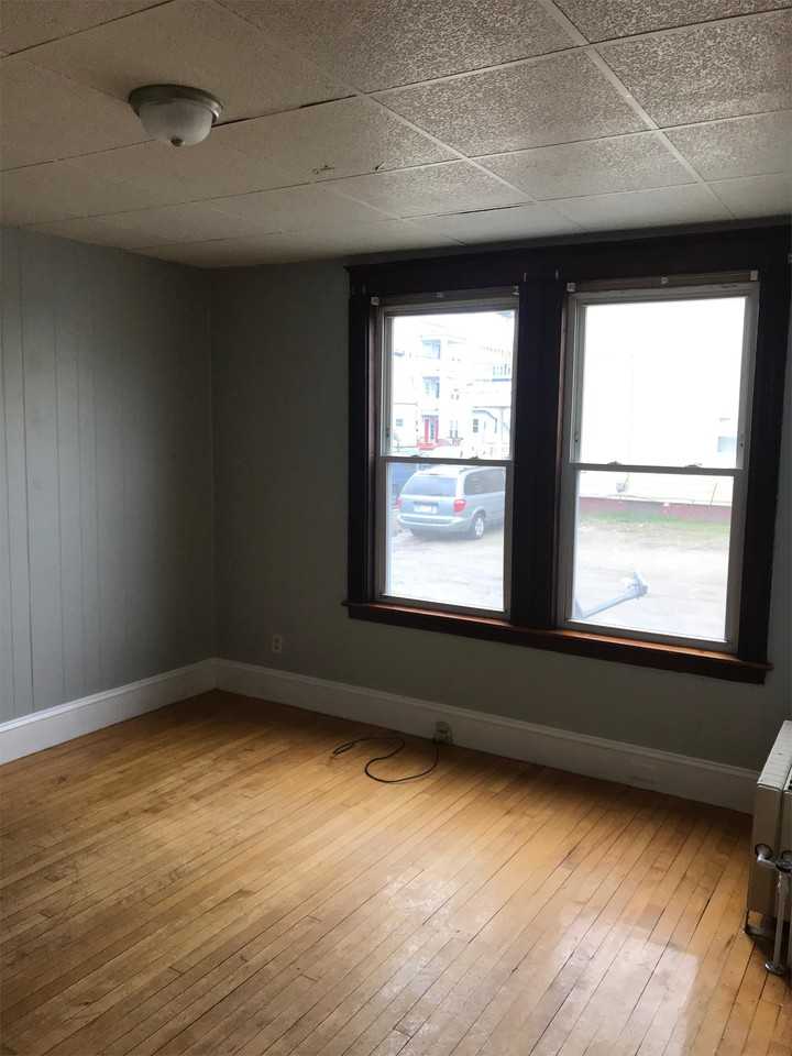 25 Bradley St - Photo 2 of 6