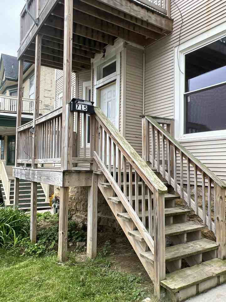 715 Caledonia Place - Photo 2 of 17