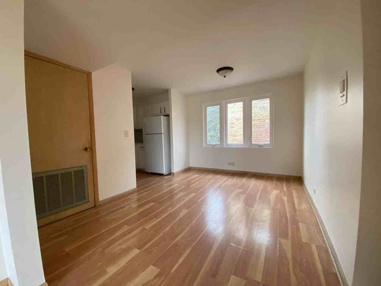 7035 W. IRVING PARK - Photo 4 of 14