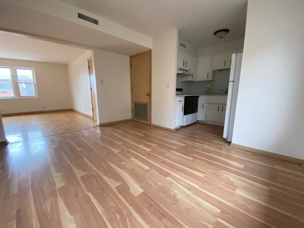 7035 W. IRVING PARK - Photo 5 of 14