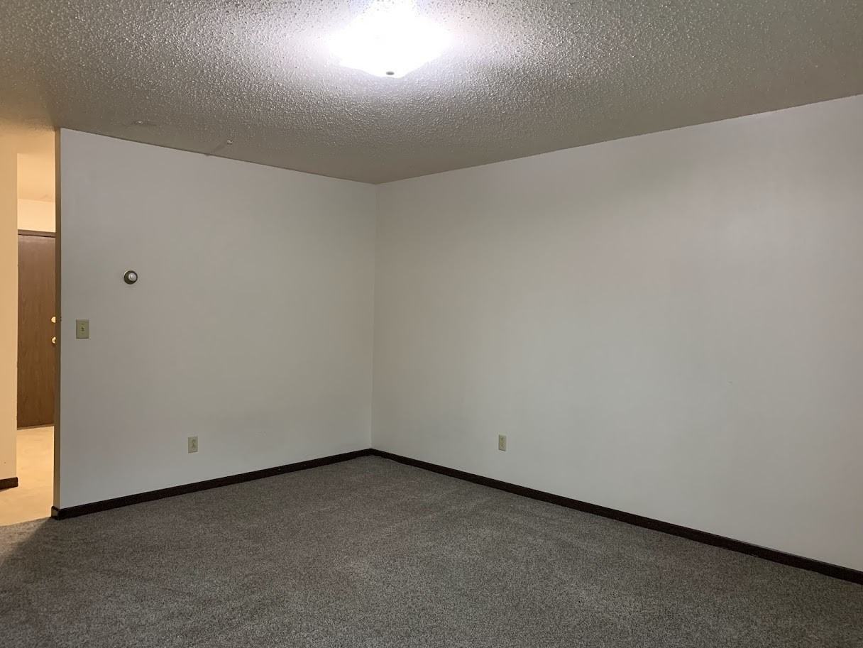 3024 9 1/2 St N - Photo 2 of 50