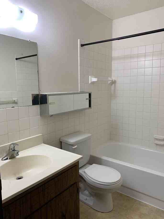 3024 9 1/2 St N - Photo 5 of 50